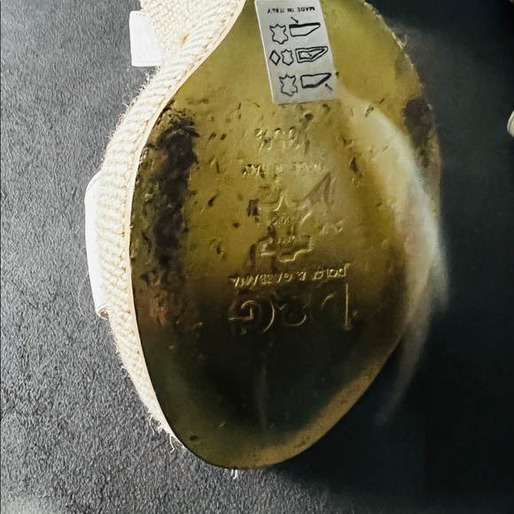 Exquisite Dolce&Gabana wedges. Wore them once.AUTHENTIC - Picture 5 of 7